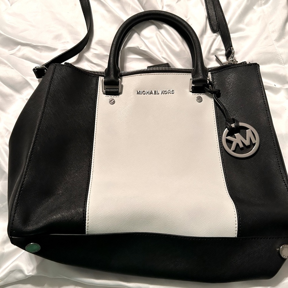 Michael Kors cross body tote